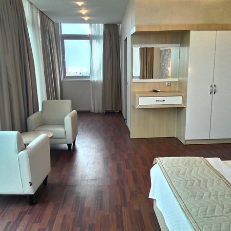 Guney Adana Otel Buitenkant foto